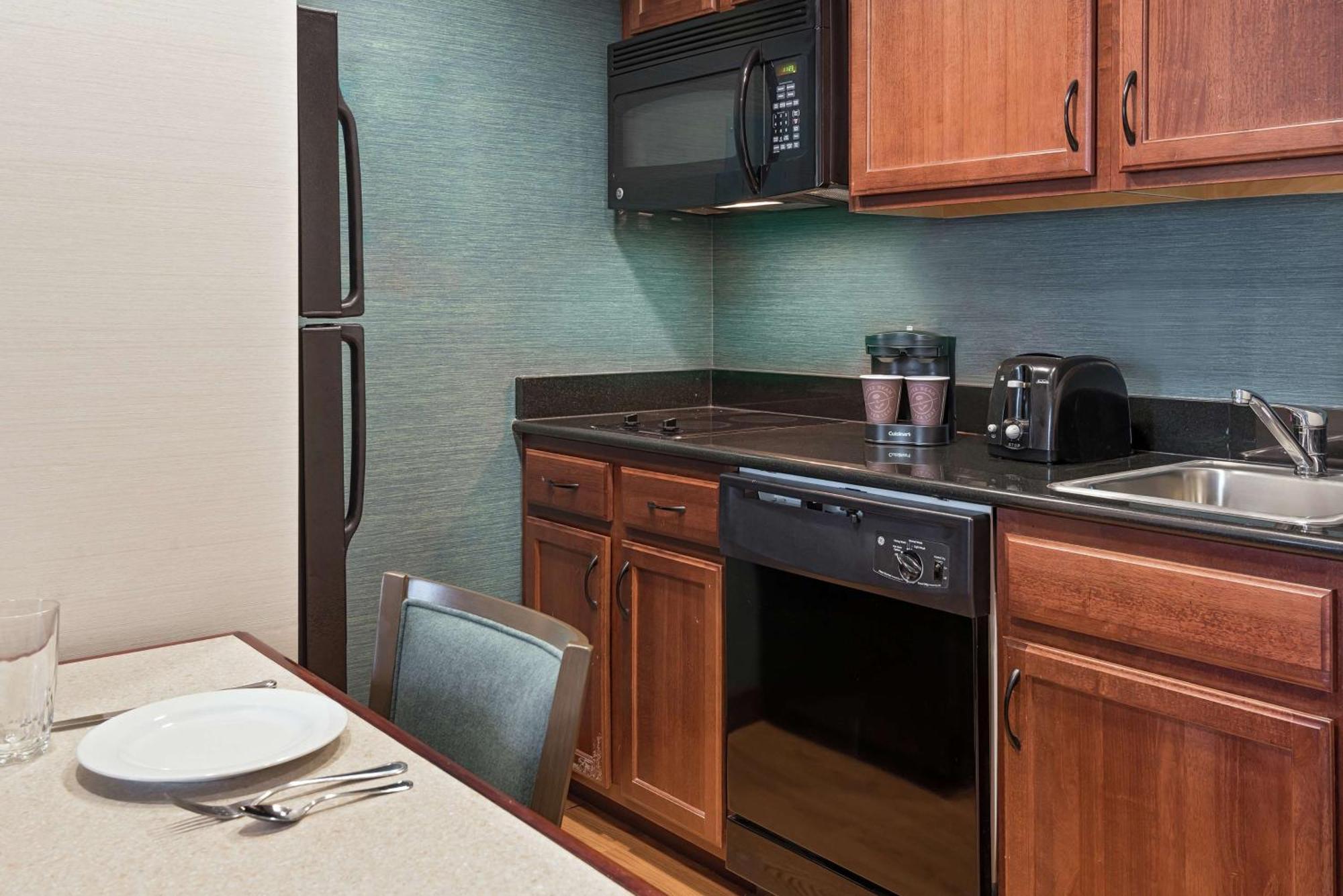 Homewood Suites By Hilton Cleveland-Beachwood Exterior photo